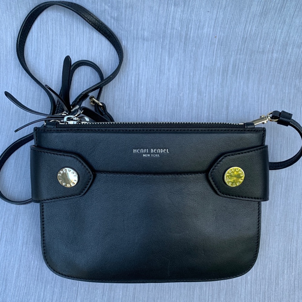 RARENEVER BEEN USED Henri Bendel trifold crossbody